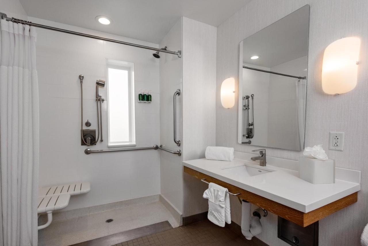 Springhill Suites By Marriott Oceanside Beach エクステリア 写真